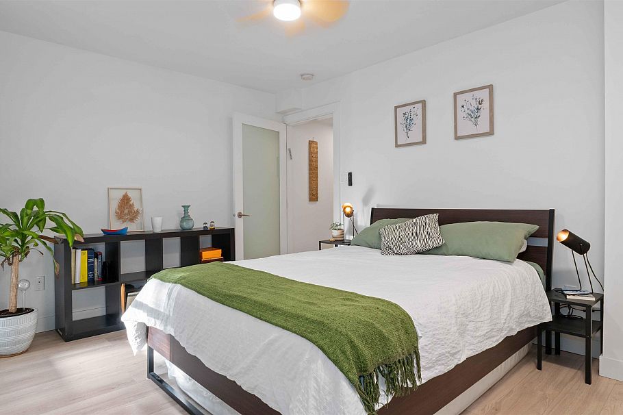 318 1345 W 15th Avenue Vancouver, BC - 12