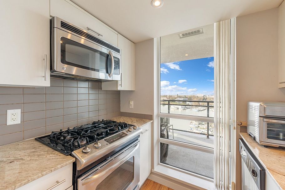 1706 3333 Corvette Way Richmond, BC - 18