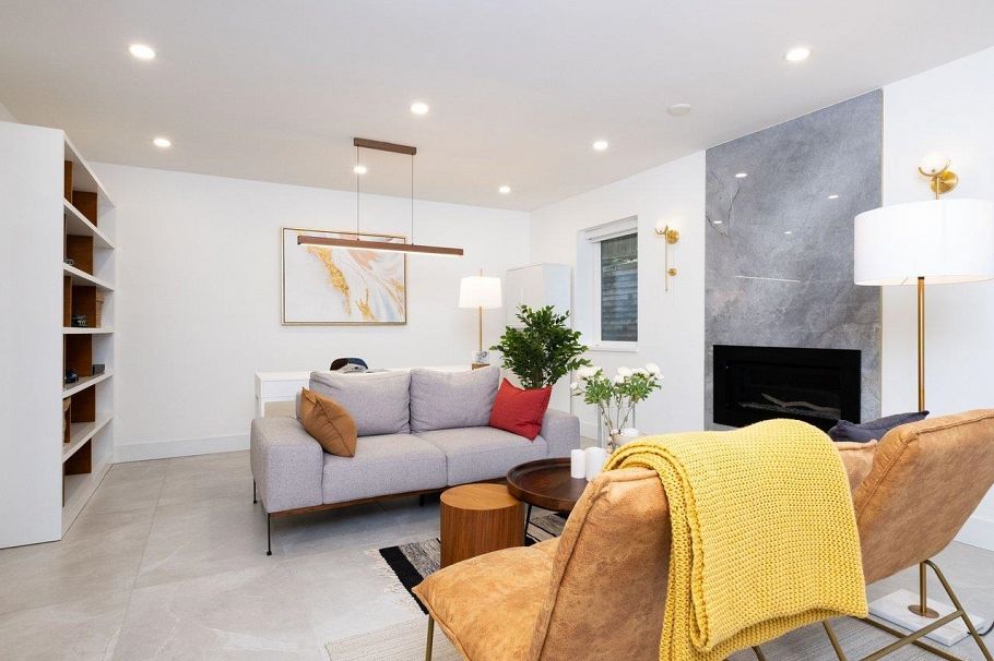 4283 Capilano Road North Vancouver, BC - 3