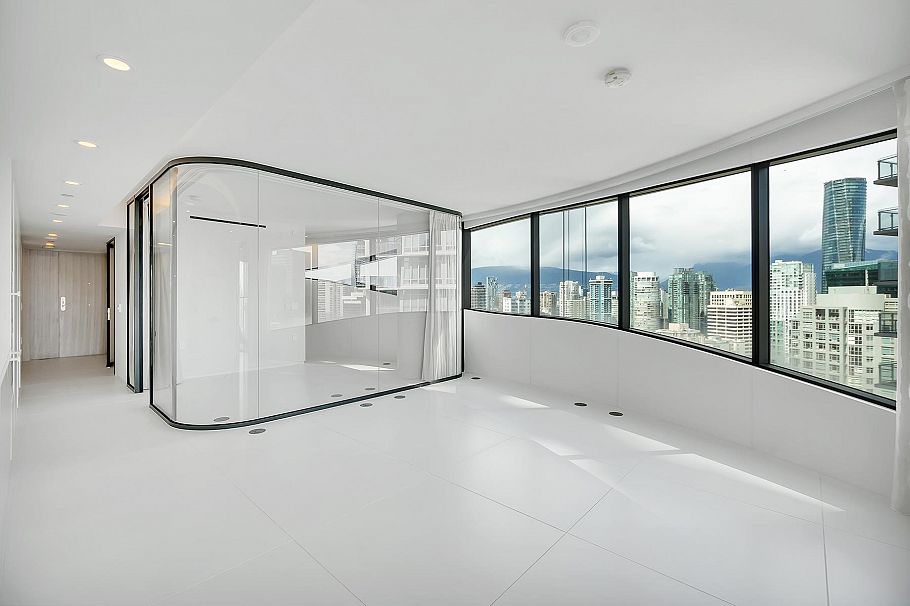 2008 1033 Nelson Street Vancouver, BC - 2