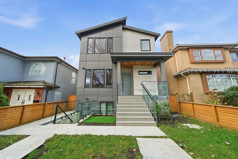 7851 Cartier Street Vancouver, BC - 1