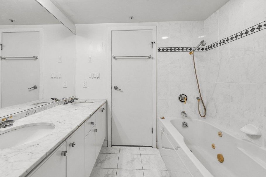 910 1500 Hornby Street Vancouver, BC - 12