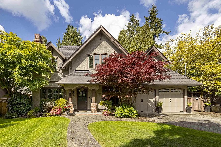 5559 Alma Street Vancouver, BC - 1