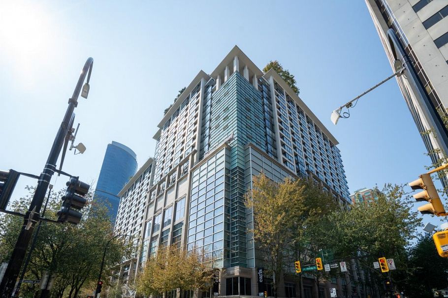 1008 933 Hornby Street Vancouver, BC - 1