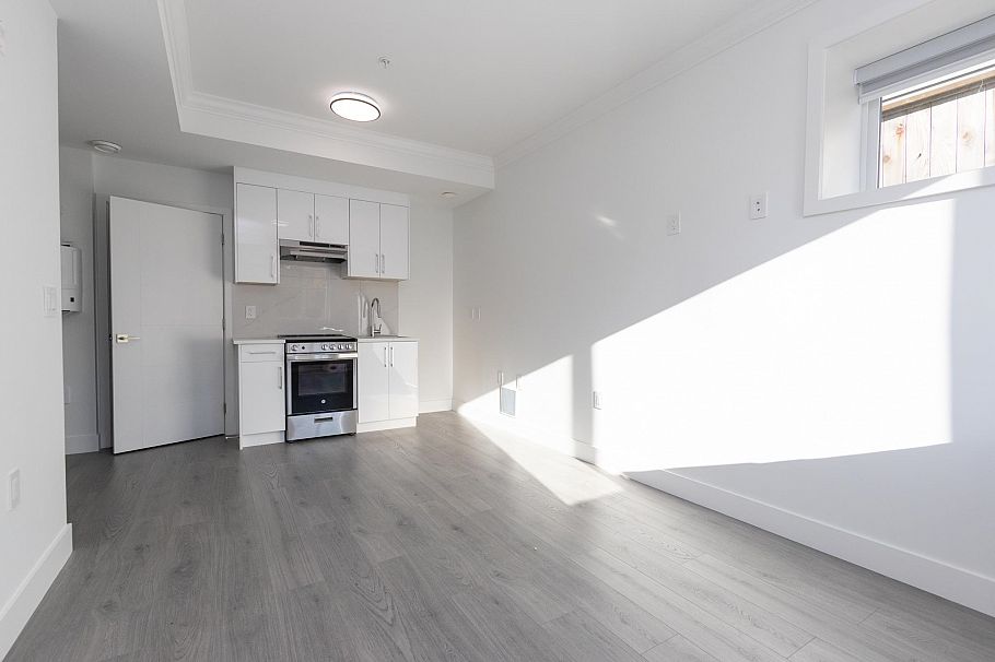 102 2122 E 32 AVENUE, Vancouver BC V5N 3B9 Vancouver, BC - 10