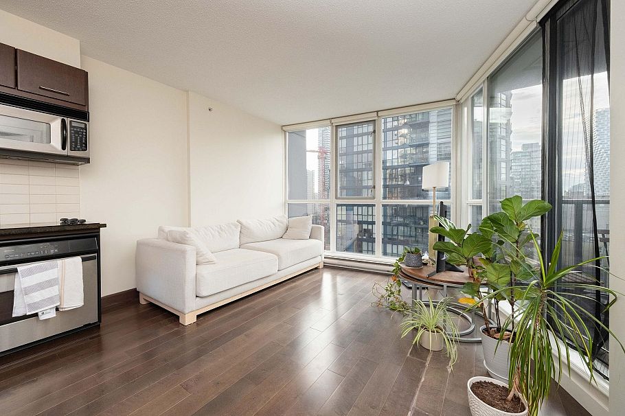 908 1155 Seymour Street Vancouver, BC - 5