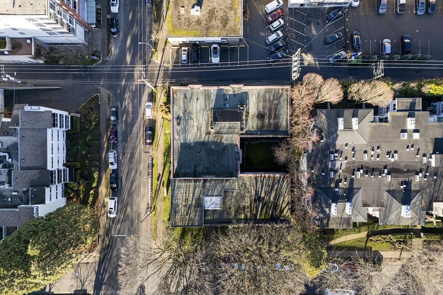 205 1695 W 10th Avenue Vancouver, BC - 38