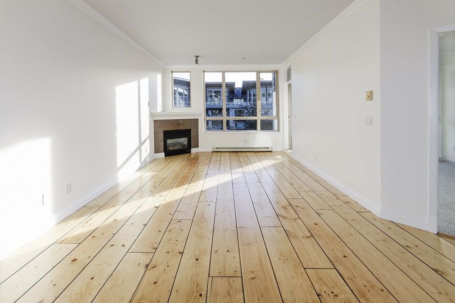 317 580 Raven Woods Drive North Vancouver, BC - 2