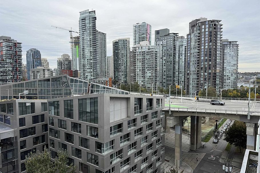 1501 1500 Howe Street Vancouver, BC - 11