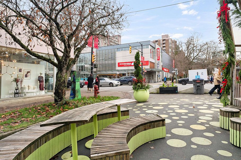 318 1345 W 15th Avenue Vancouver, BC - 25