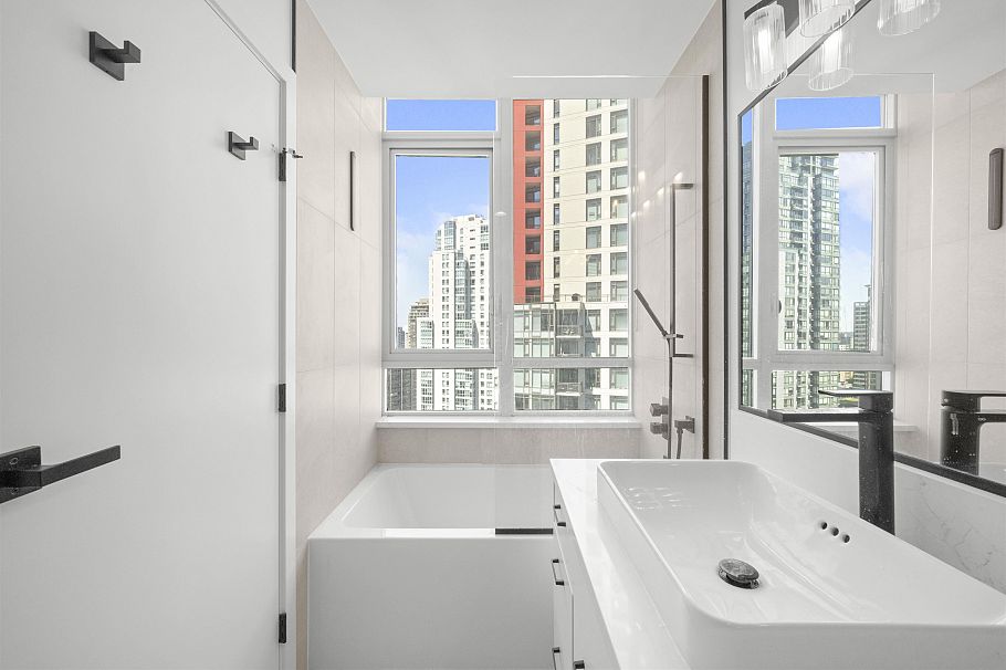 2201 1189 Melville Street Vancouver, BC - 22