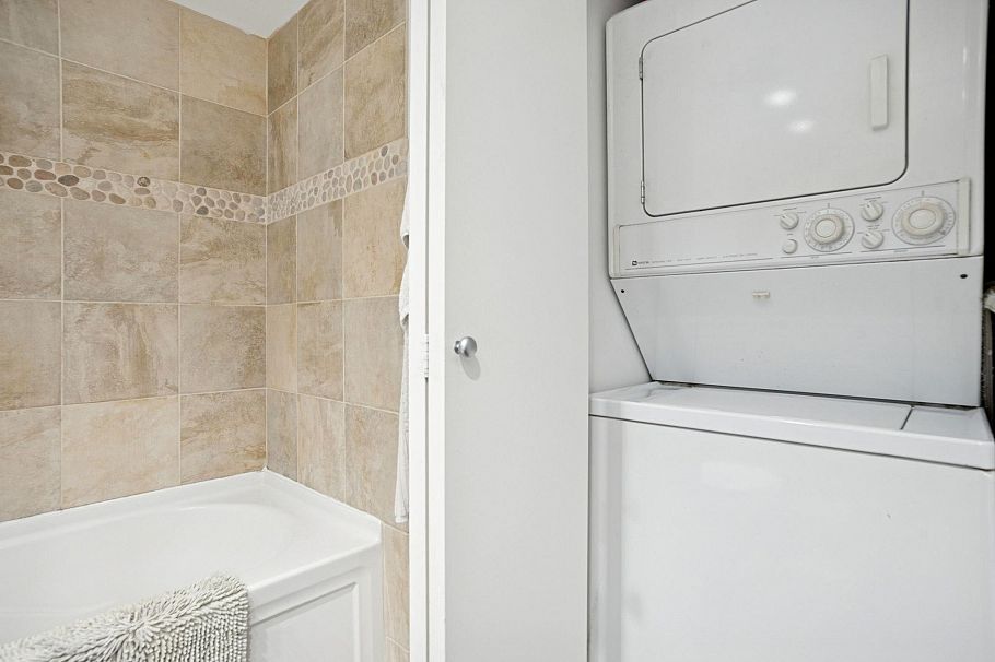 216 288 E 8th Avenue Vancouver, BC - 15