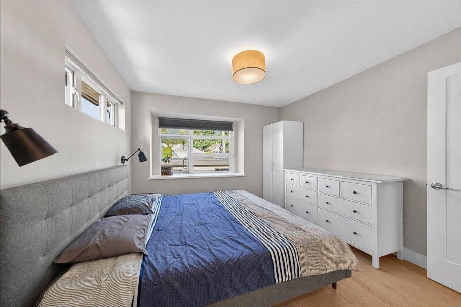 2 252 E 19th Street North Vancouver, BC - 11