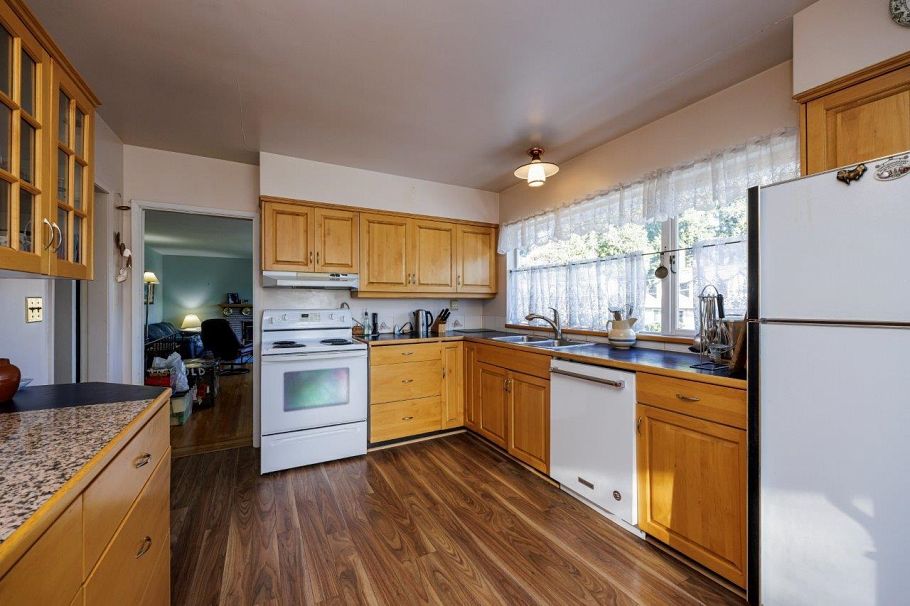 2685 Ailsa Crescent North Vancouver, BC - 14