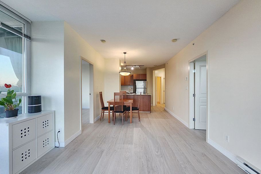 1307 4028 Knight Street Vancouver, BC - 1