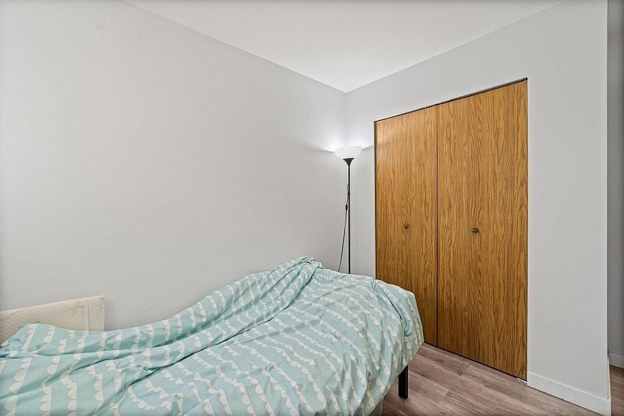 3529 Napier Street Vancouver, BC - 25