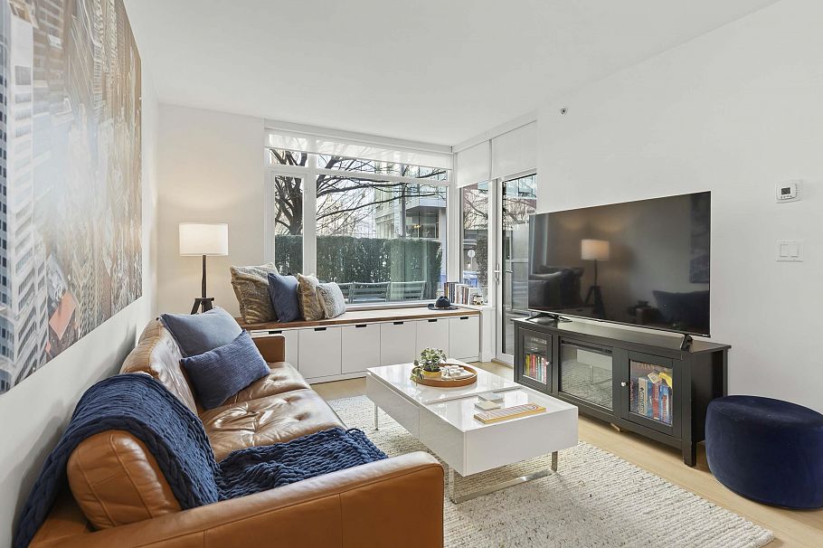 110 110 Switchmen Street Vancouver, BC - 9