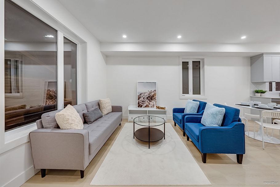 6728 Heather Street Vancouver, BC - 2