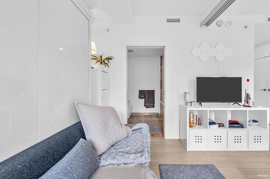 303 1480 Howe Street Vancouver, BC - 14