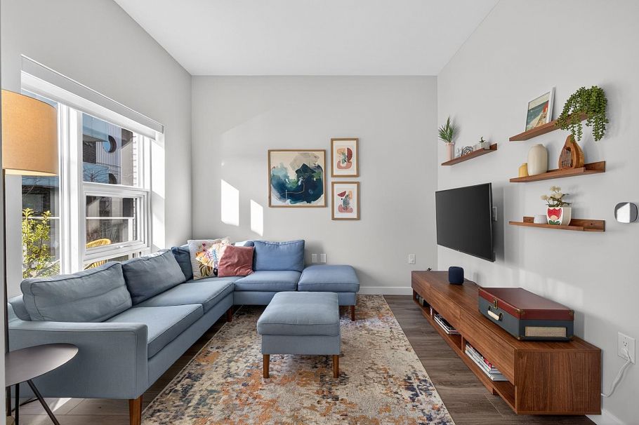 3 8693 Oolichan Way Vancouver, BC - 3