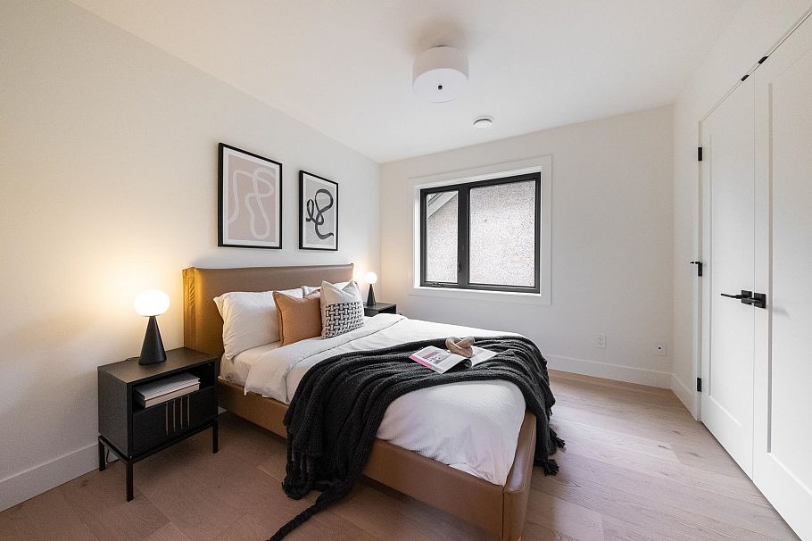 1 2154 E 6th Avenue Vancouver, BC - 22