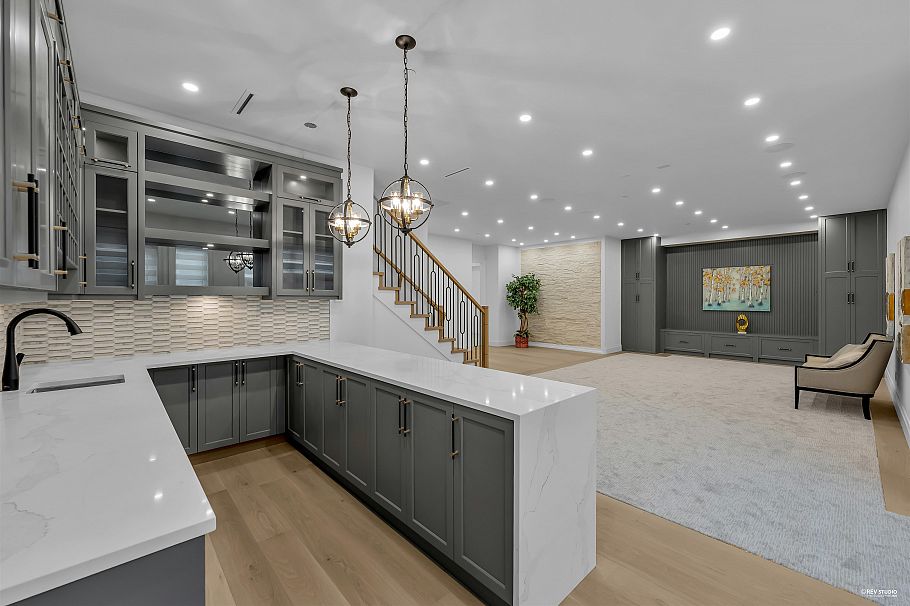 2246 W 20th Avenue Vancouver, BC - 15