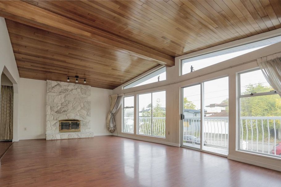 448 E 59th Avenue Vancouver, BC - 9