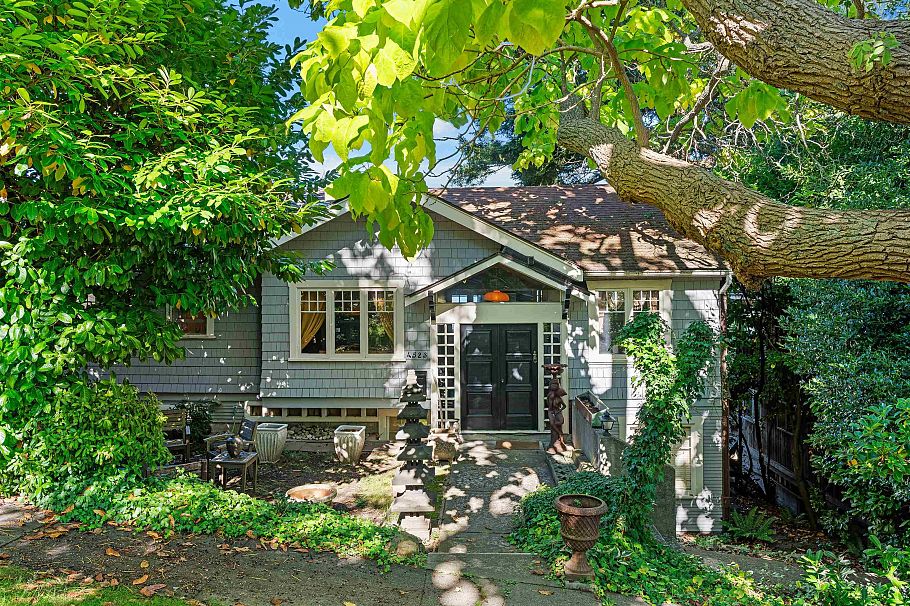 4523 W 1st Avenue Vancouver, BC - 25