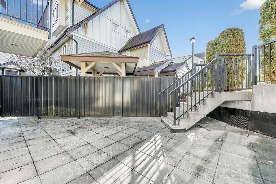 121 3888 Norfolk Street Burnaby, BC - 19