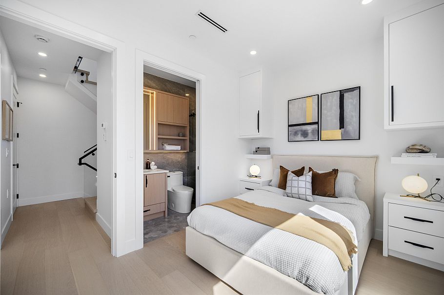 2 5033 Prince Albert Street Vancouver, BC - 9