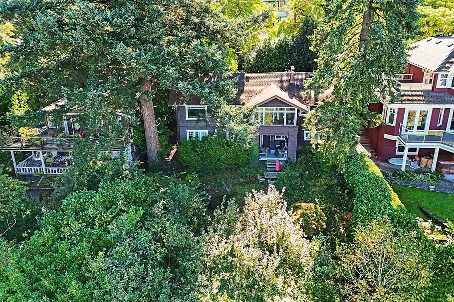 4523 W 1st Avenue Vancouver, BC - 21