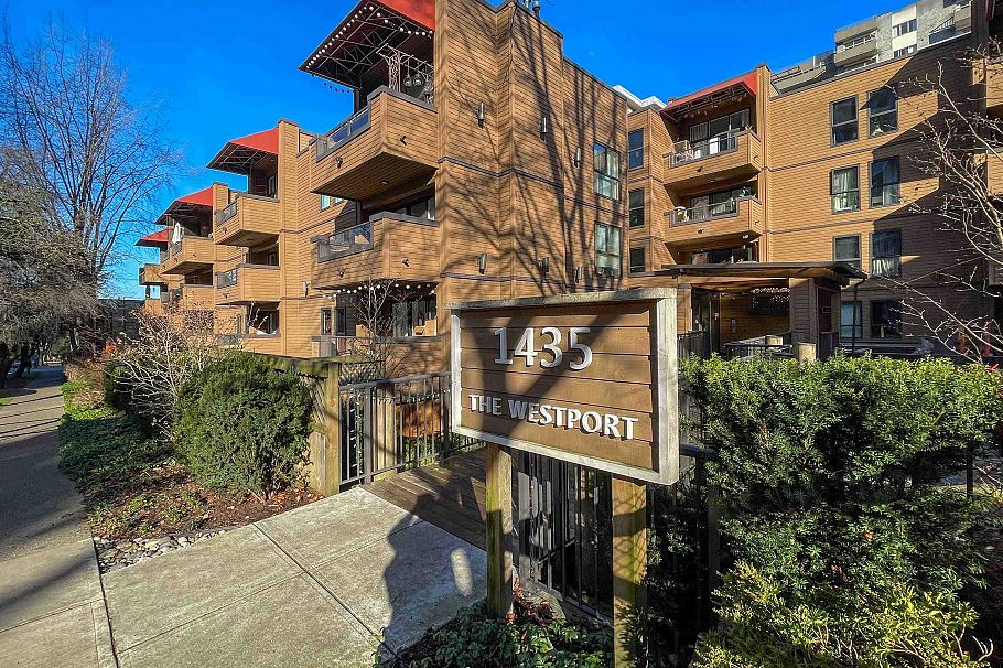 414 1435 NELSON STREET, Vancouver BC V6G 2Z3 Vancouver, BC - 1