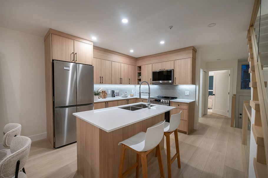 3350 Cobblestone Avenue Vancouver, BC - 7