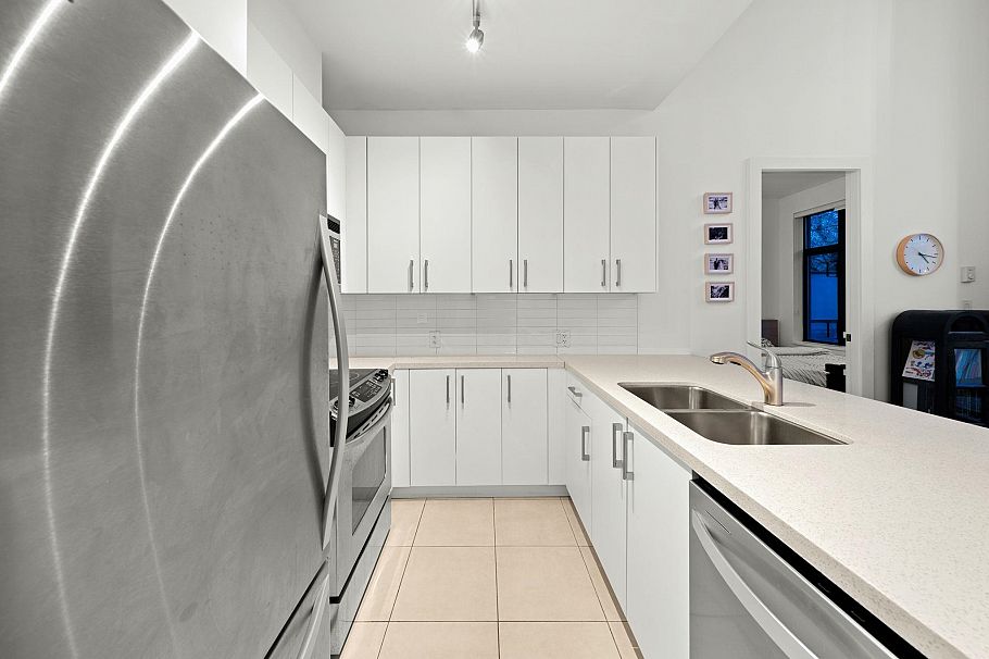 TH23 2345 Madison Avenue Burnaby, BC - 7