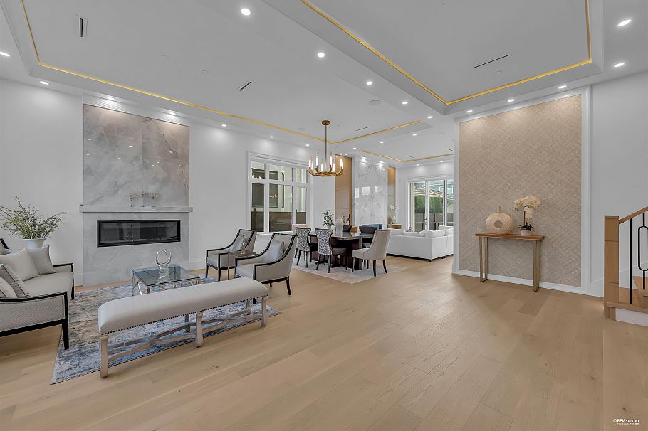 2246 W 20th Avenue Vancouver, BC - 2