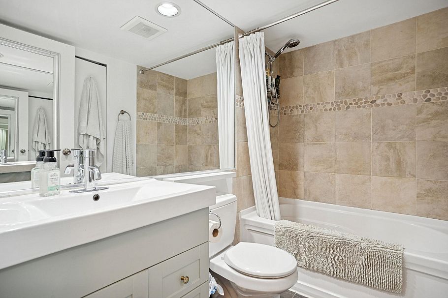 216 288 E 8th Avenue Vancouver, BC - 14