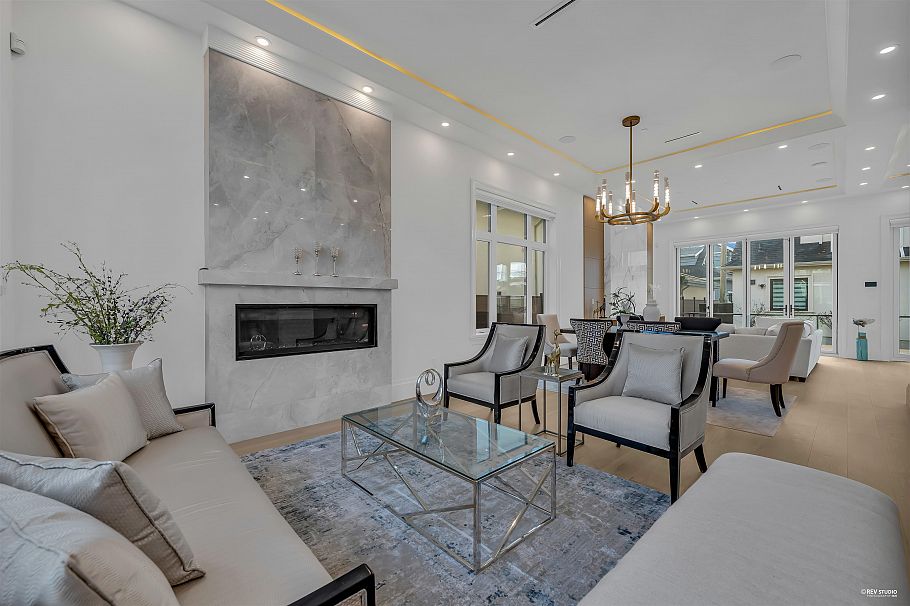 2246 W 20th Avenue Vancouver, BC - 3