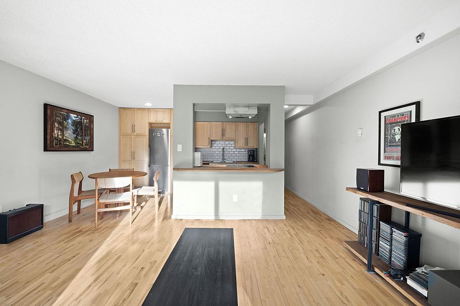 104 1549 Kitchener Street Vancouver, BC - 5