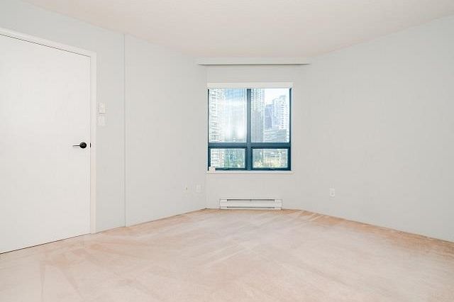 303 1415 W Georgia Street Vancouver, BC - 26