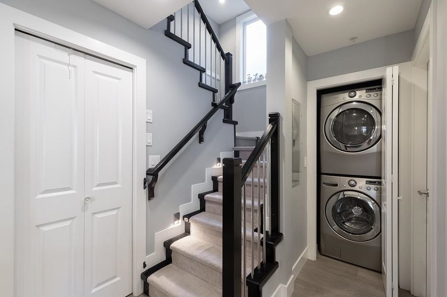 1082 E 10th Avenue Vancouver, BC - 13