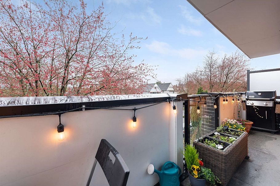 705 Victoria Drive Vancouver, BC - 31