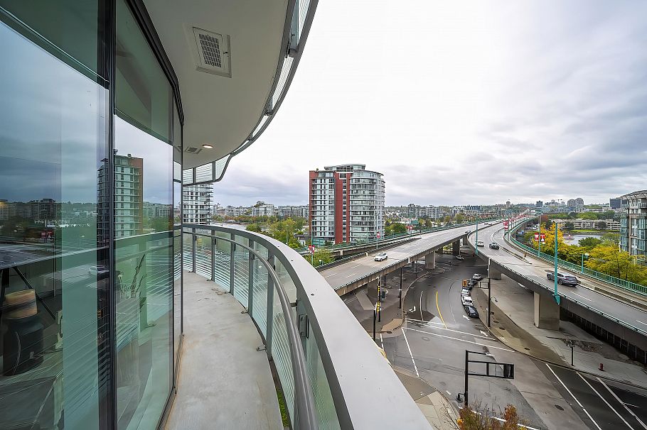 785 87 Nelson Street Vancouver, BC - 26