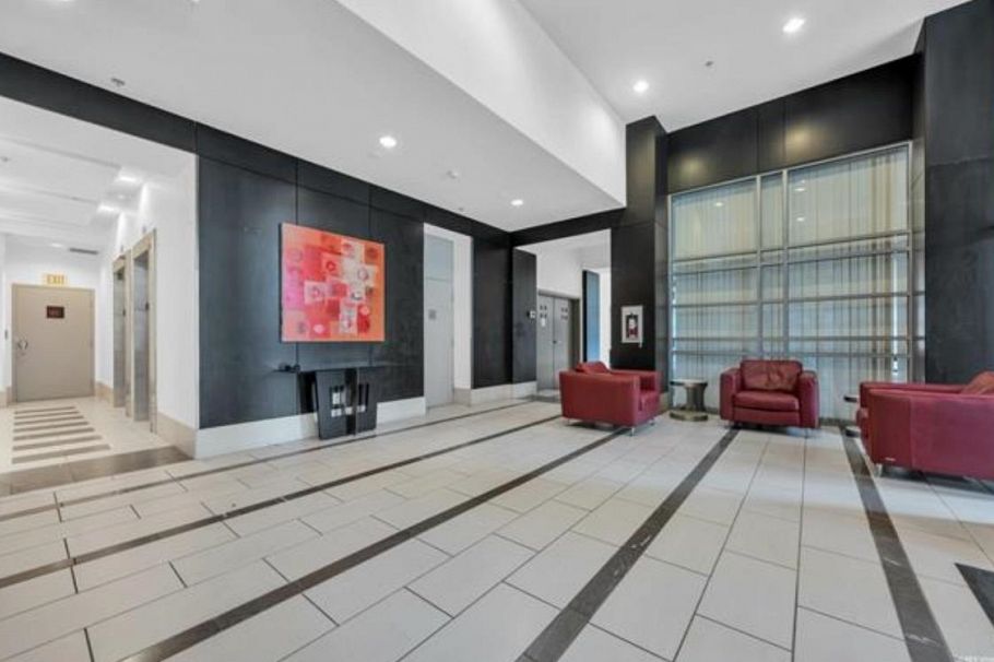 201 550 Pacific Street Vancouver, BC - 2