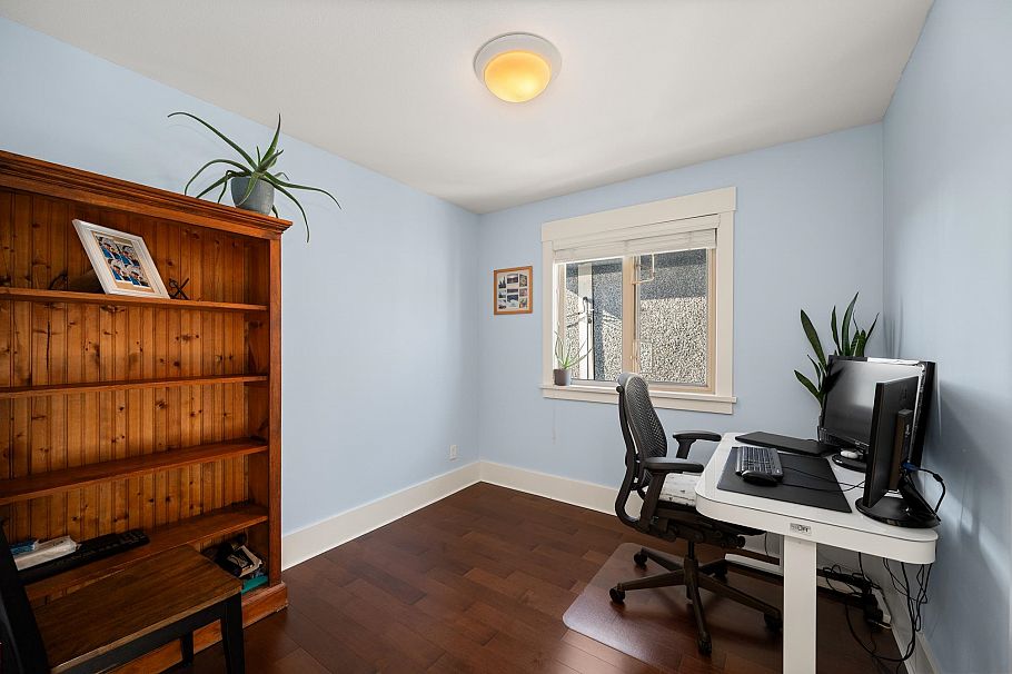 720 W 68th Avenue Vancouver, BC - 23