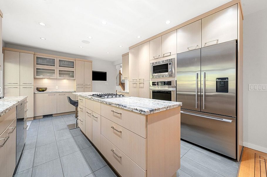 4966 Ranger Avenue North Vancouver, BC - 7