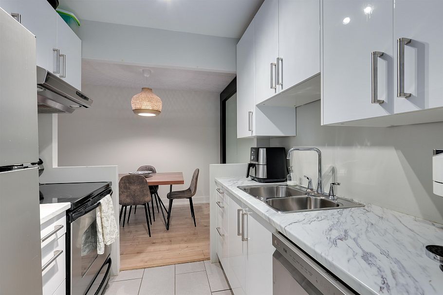 205 330 E 7th Avenue Vancouver, BC - 10