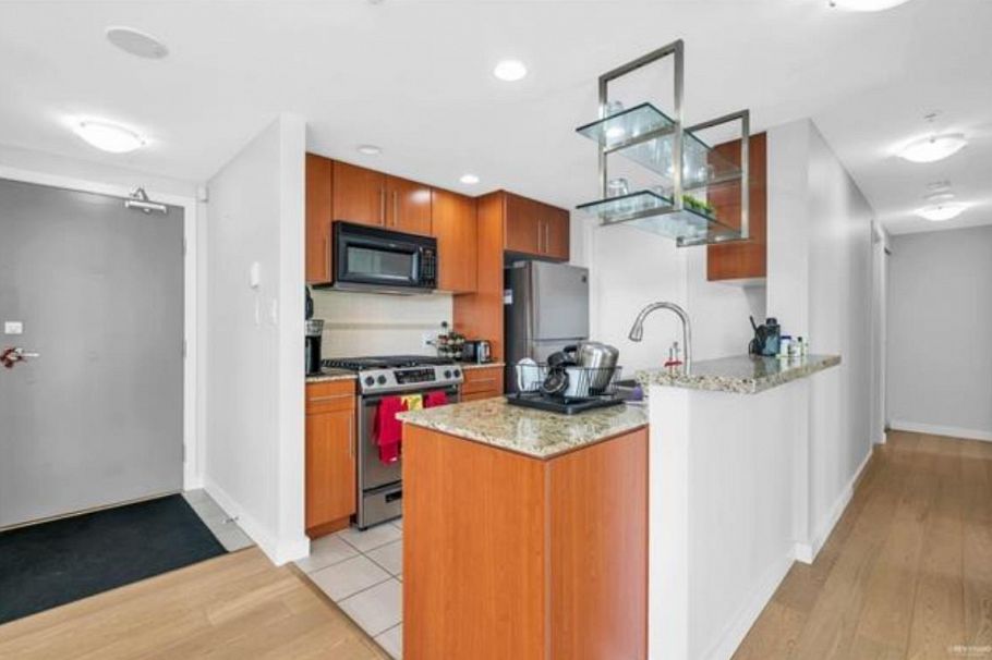 201 550 Pacific Street Vancouver, BC - 12