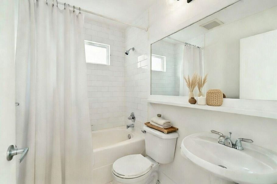 888 Union Street Vancouver, BC - 30