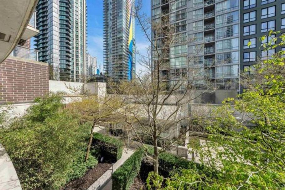 201 550 Pacific Street Vancouver, BC - 23