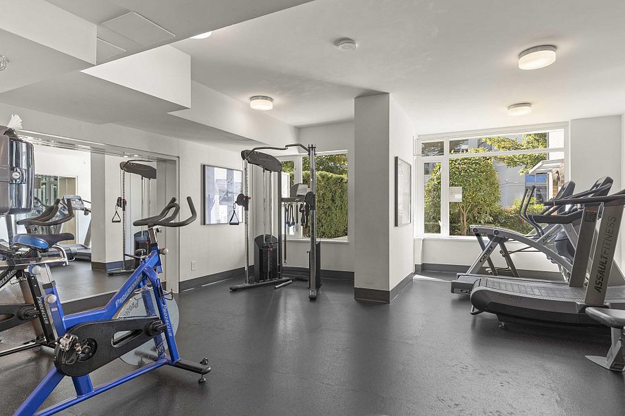 110 110 Switchmen Street Vancouver, BC - 35